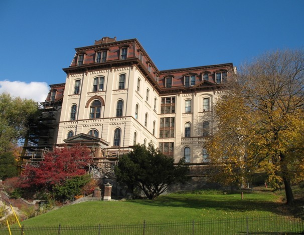 ������˹�������W(xu��)Ժ